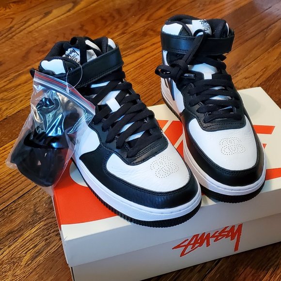 Nike Athletic Shoes - Nike Air Force 1 ´07 MID SP